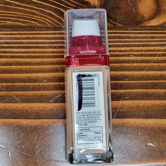 REVLON AGE DEFYING 3X Liquid Foundation SPF 20 - 35 NATURAL BEIGE✨️NEW✨️ - Picture 3 of 8